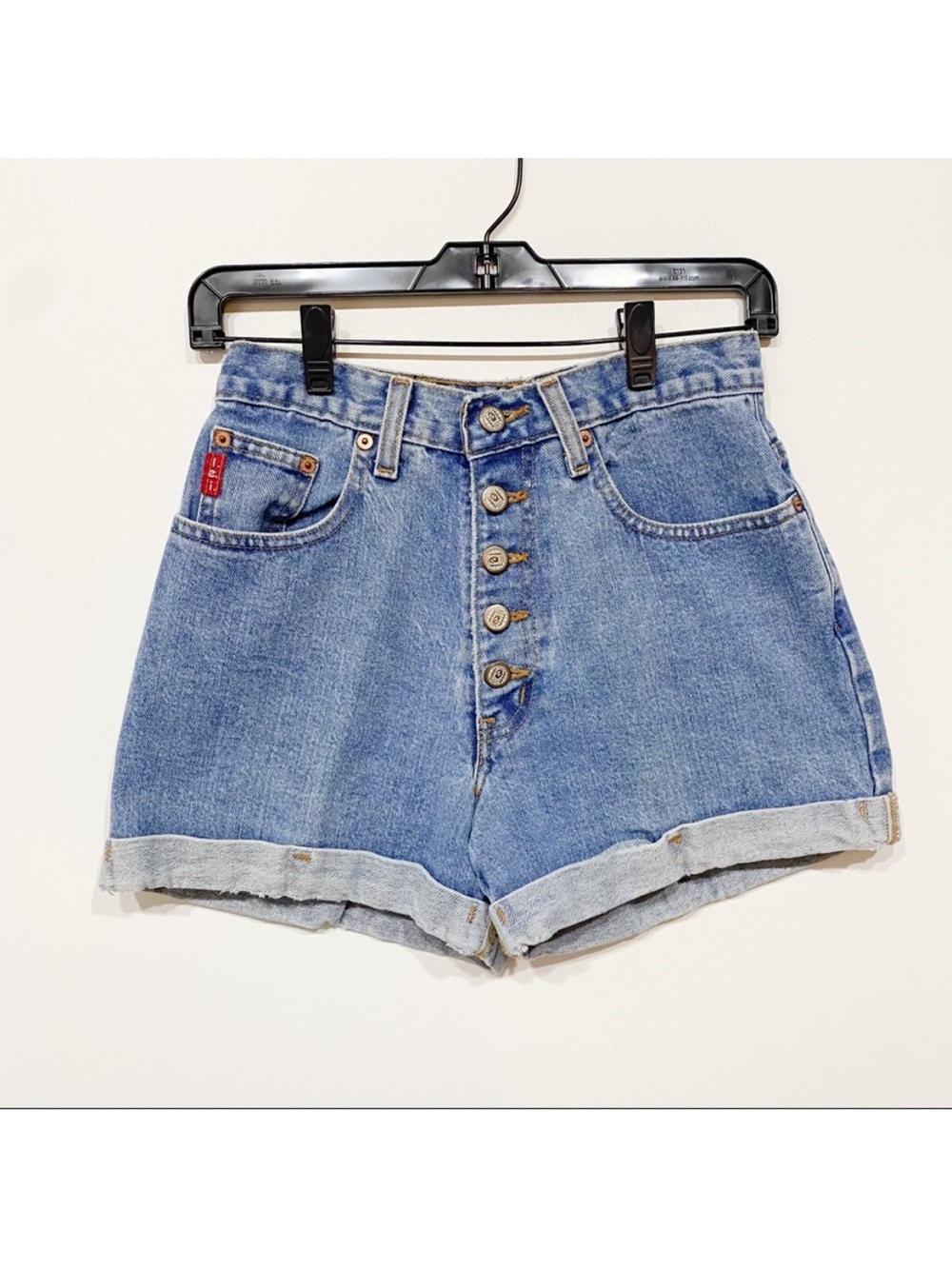 Lei vintage light wash cuffed denim shorts sz 5